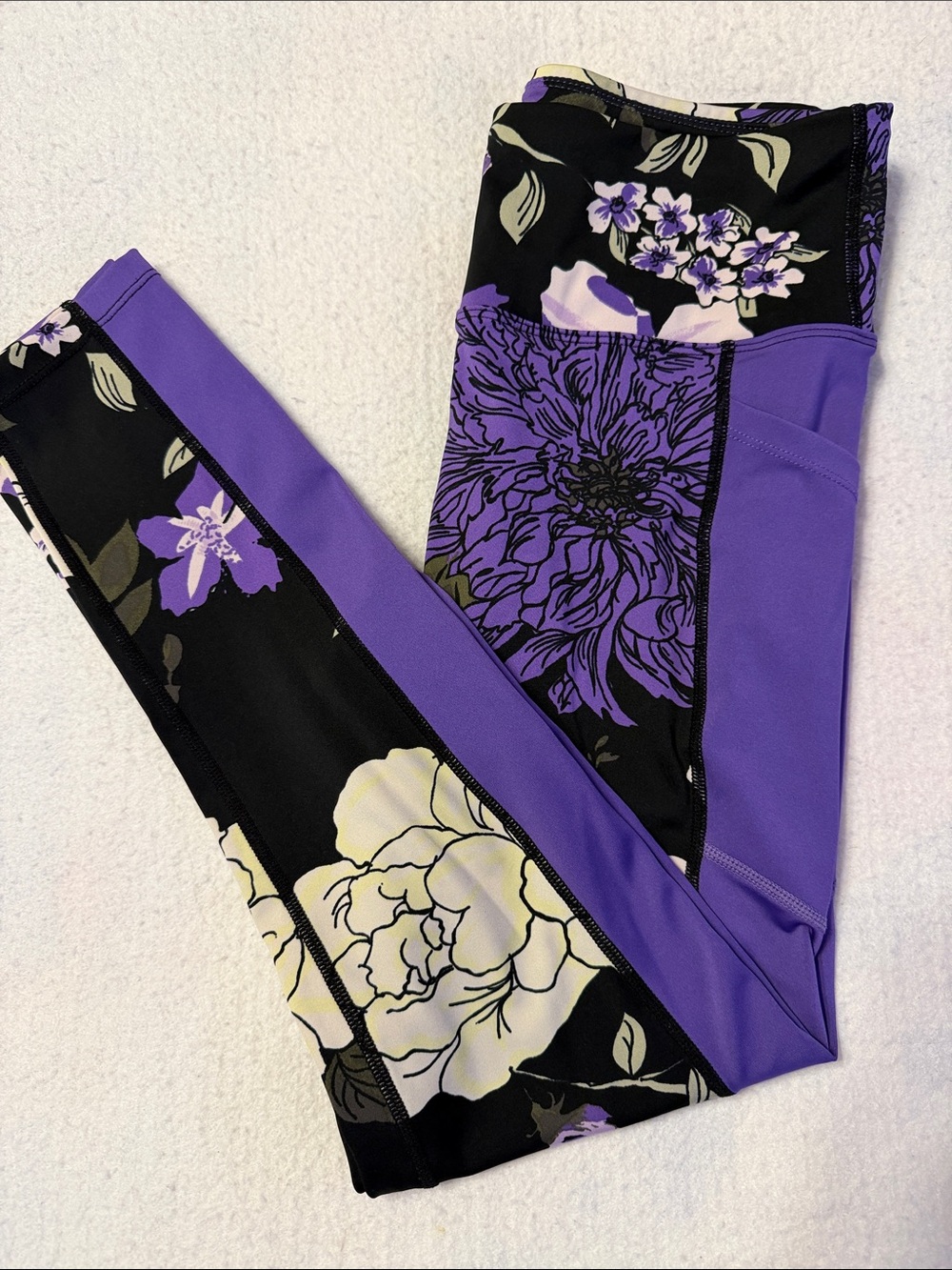 LuLaRoe Purple Black Floral Brave Ankle Fitness Leggings - Picture 1 of 1